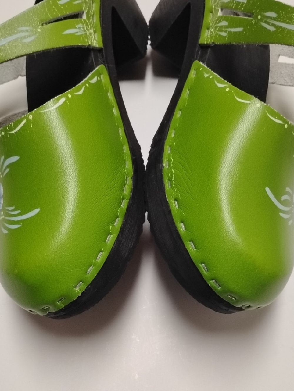 Dala Sweden Clogs - Picture 5 of 12